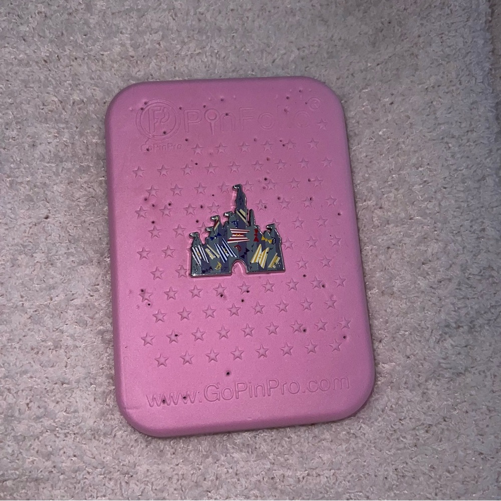 Disneyland 2025 Dapper Dans Castle Hidden Disney Pin